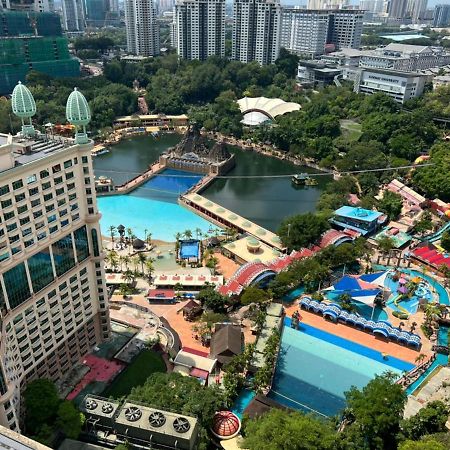 Sunway Resort Suites Max 4 Pax Studio 1 Mins Walk To Sunway Pyramid بيتالينغ جايا المظهر الخارجي الصورة